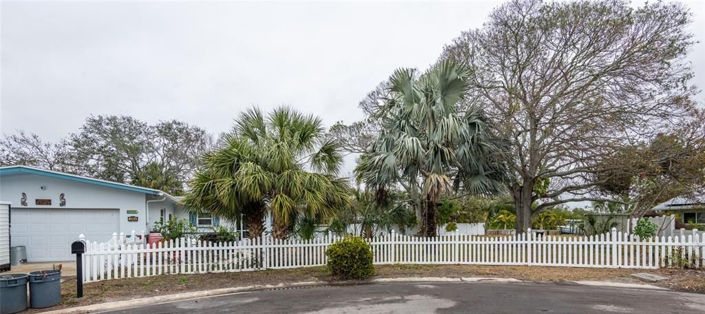 For Sale: $729,000 (3 beds, 2 baths, 1232 Square Feet)