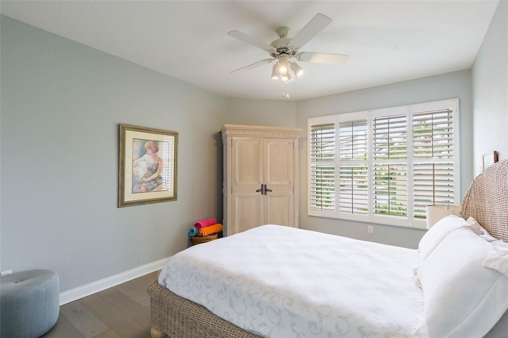 For Sale: $1,895,000 (3 beds, 2 baths, 2288 Square Feet)