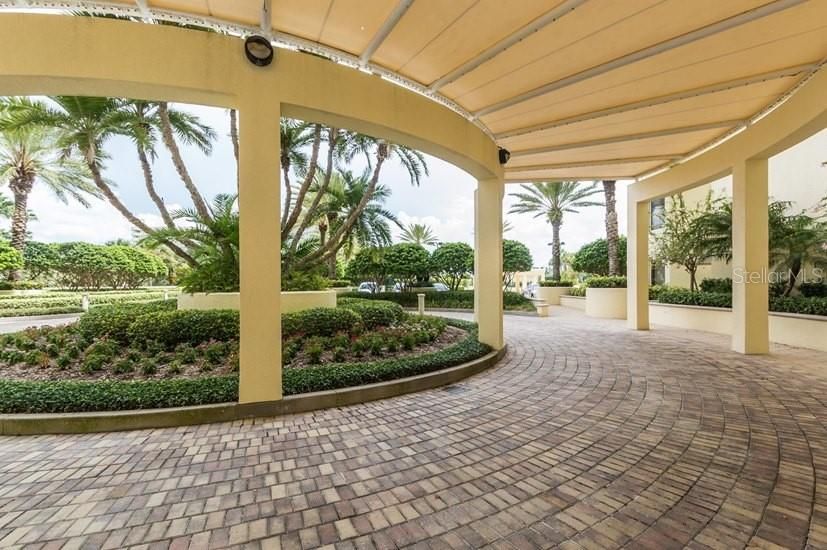 For Sale: $1,895,000 (3 beds, 2 baths, 2288 Square Feet)