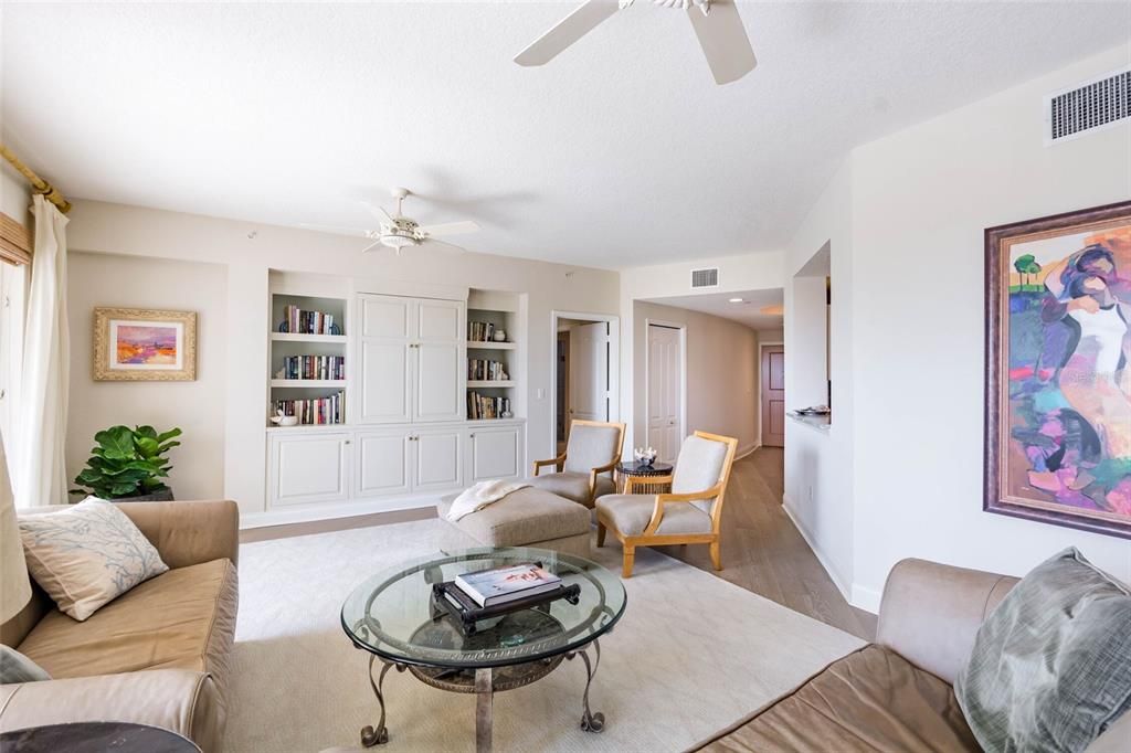 For Sale: $1,895,000 (3 beds, 2 baths, 2288 Square Feet)