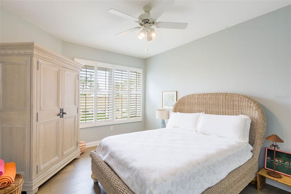 For Sale: $1,895,000 (3 beds, 2 baths, 2288 Square Feet)