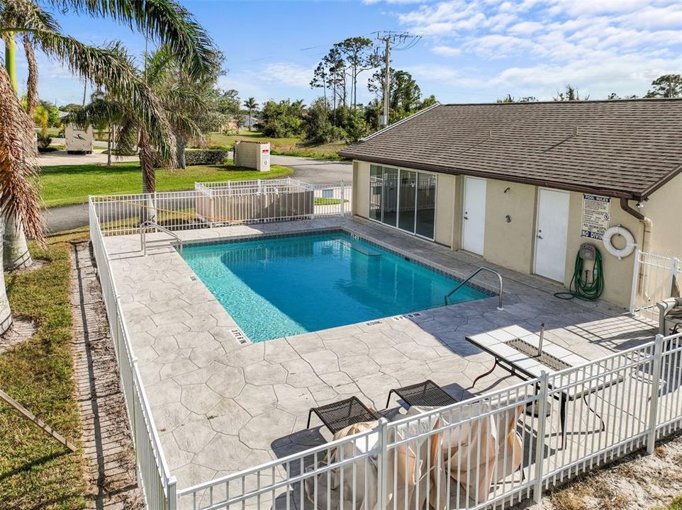 For Sale: $329,900 (3 beds, 2 baths, 1433 Square Feet)