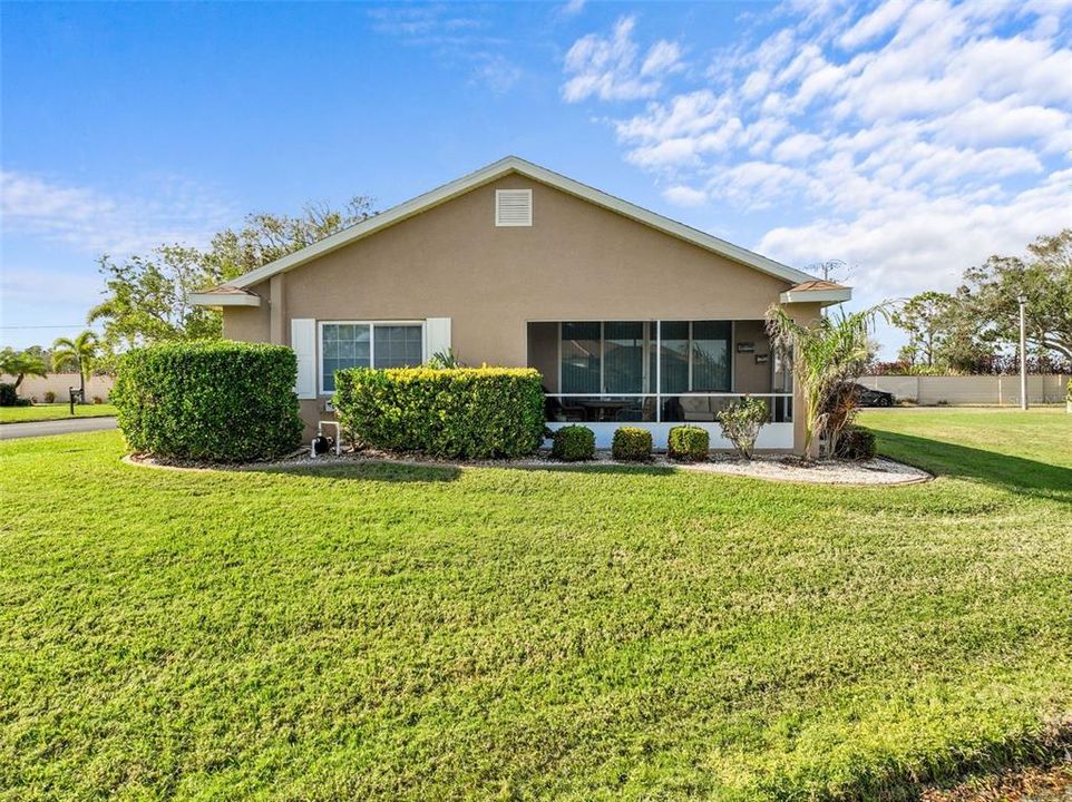 For Sale: $329,900 (3 beds, 2 baths, 1433 Square Feet)