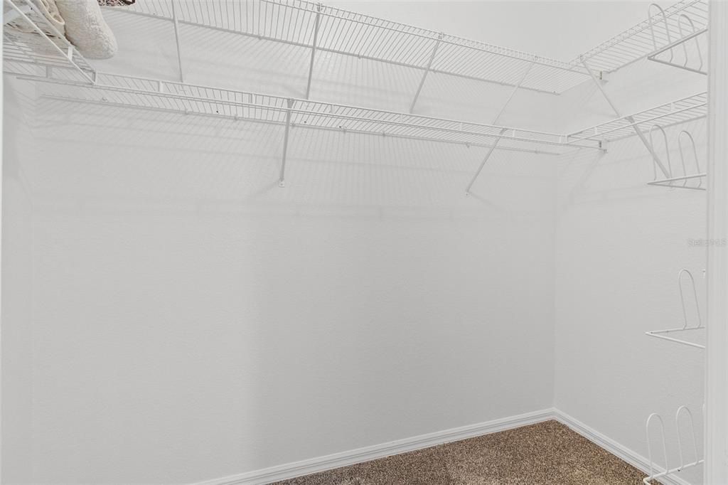 For Sale: $329,900 (3 beds, 2 baths, 1433 Square Feet)