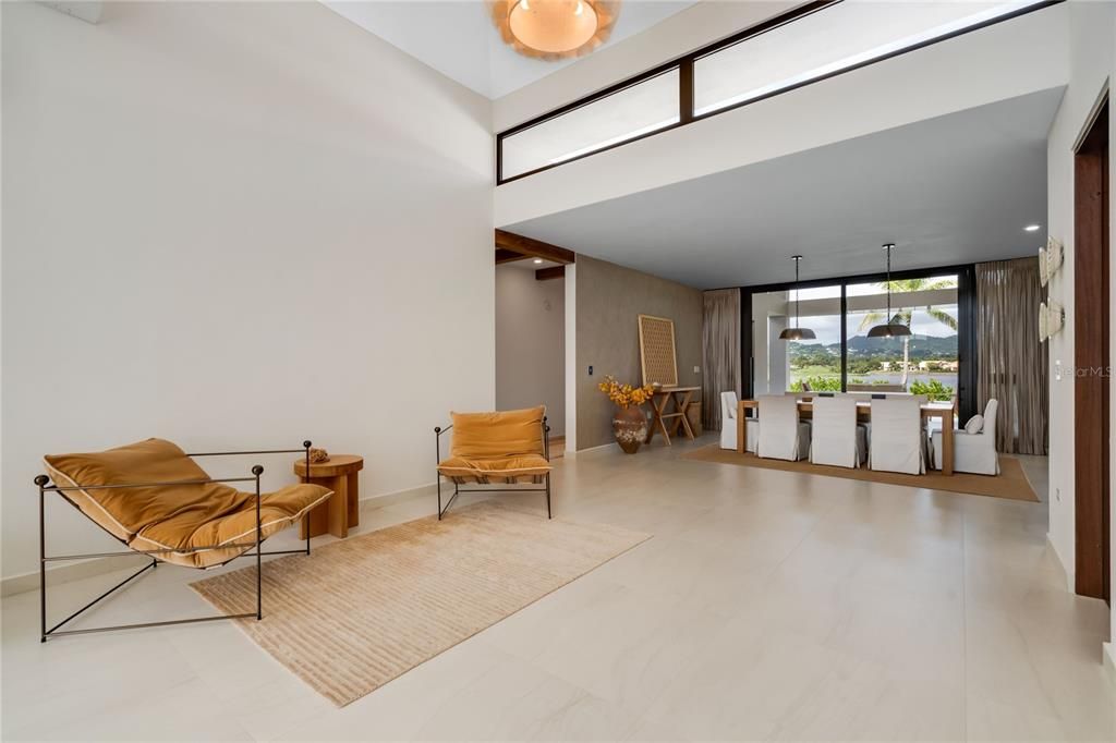 For Sale: $2,695,000 (4 beds, 3 baths, 4675 Square Feet)