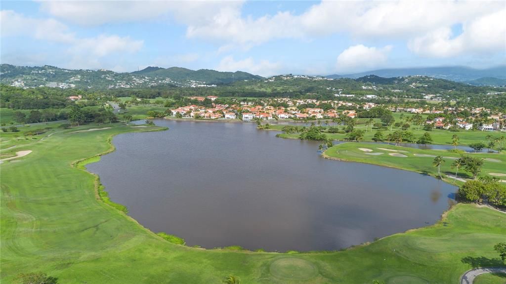 For Sale: $2,695,000 (4 beds, 3 baths, 4675 Square Feet)