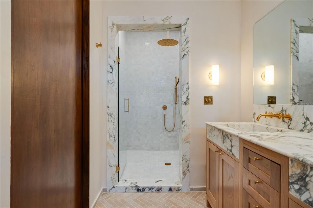 For Sale: $2,695,000 (4 beds, 3 baths, 4675 Square Feet)