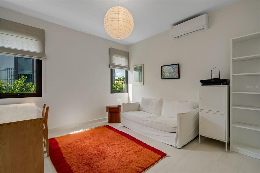 For Sale: $2,695,000 (4 beds, 3 baths, 4675 Square Feet)