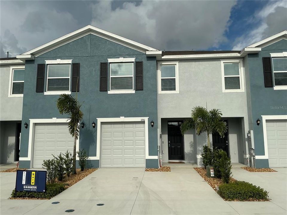 Recently Rented: $2,750 (3 beds, 2 baths, 1673 Square Feet)