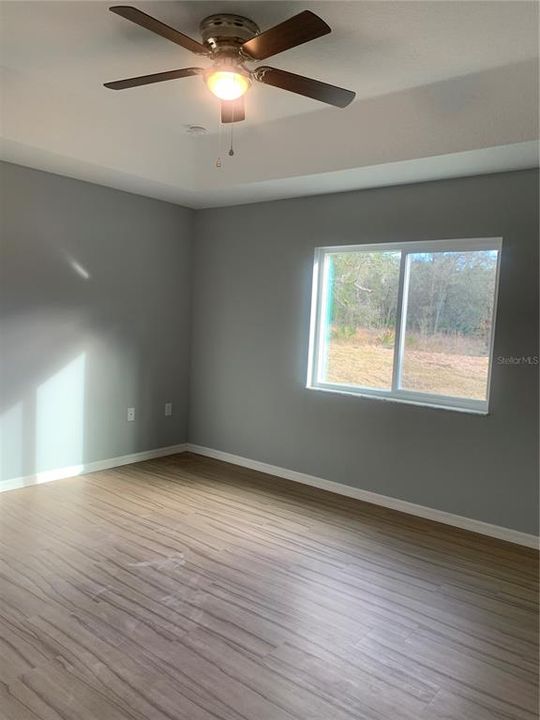 Active With Contract: $330,000 (3 beds, 2 baths, 1455 Square Feet)