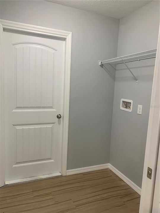 Active With Contract: $330,000 (3 beds, 2 baths, 1455 Square Feet)