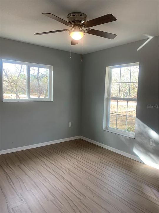 Active With Contract: $330,000 (3 beds, 2 baths, 1455 Square Feet)