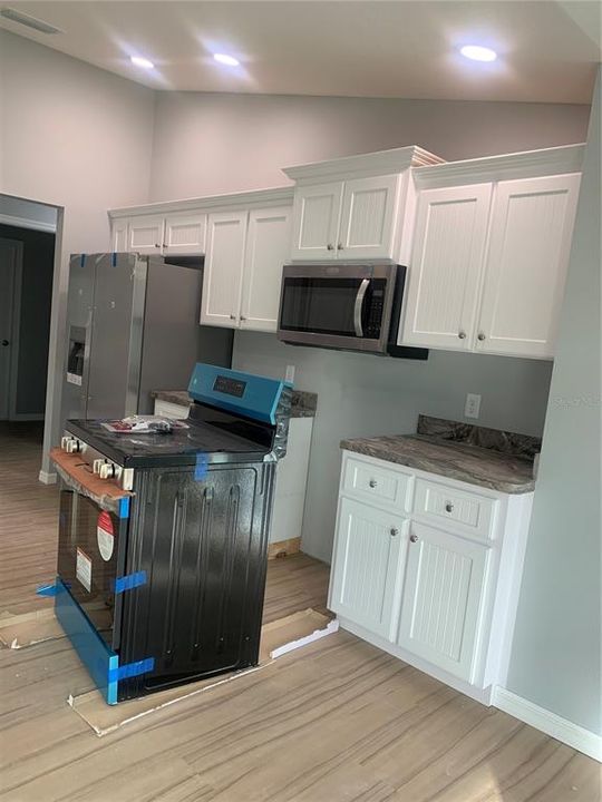 Active With Contract: $330,000 (3 beds, 2 baths, 1455 Square Feet)