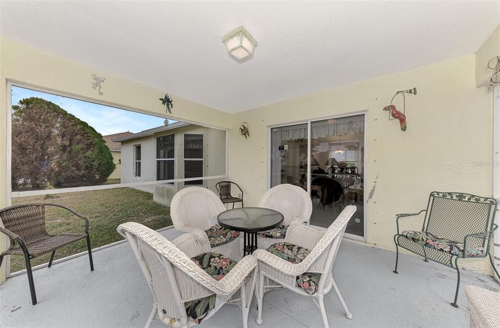 Под контрактом: $239,000 (3 спален, 2 ванн, 1386 Квадратных фут)