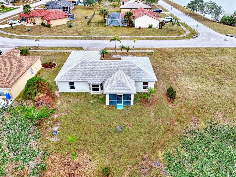 Под контрактом: $239,000 (3 спален, 2 ванн, 1386 Квадратных фут)