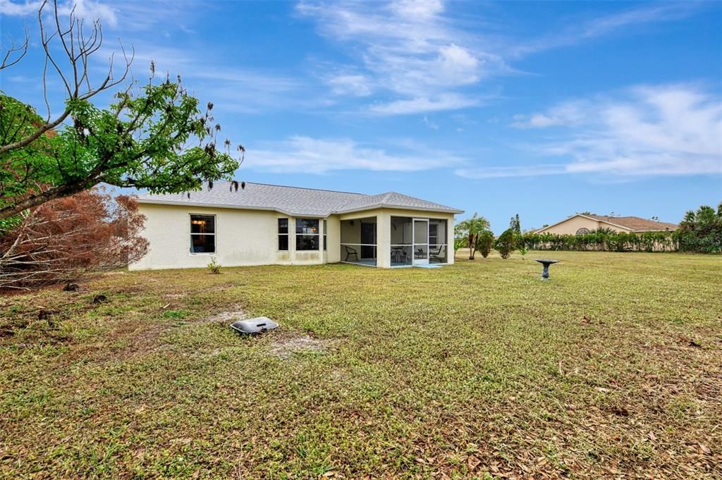 Под контрактом: $239,000 (3 спален, 2 ванн, 1386 Квадратных фут)