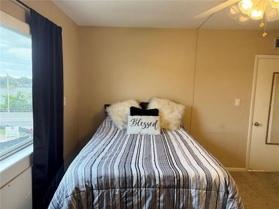 For Sale: $75,000 (1 beds, 1 baths, 640 Square Feet)