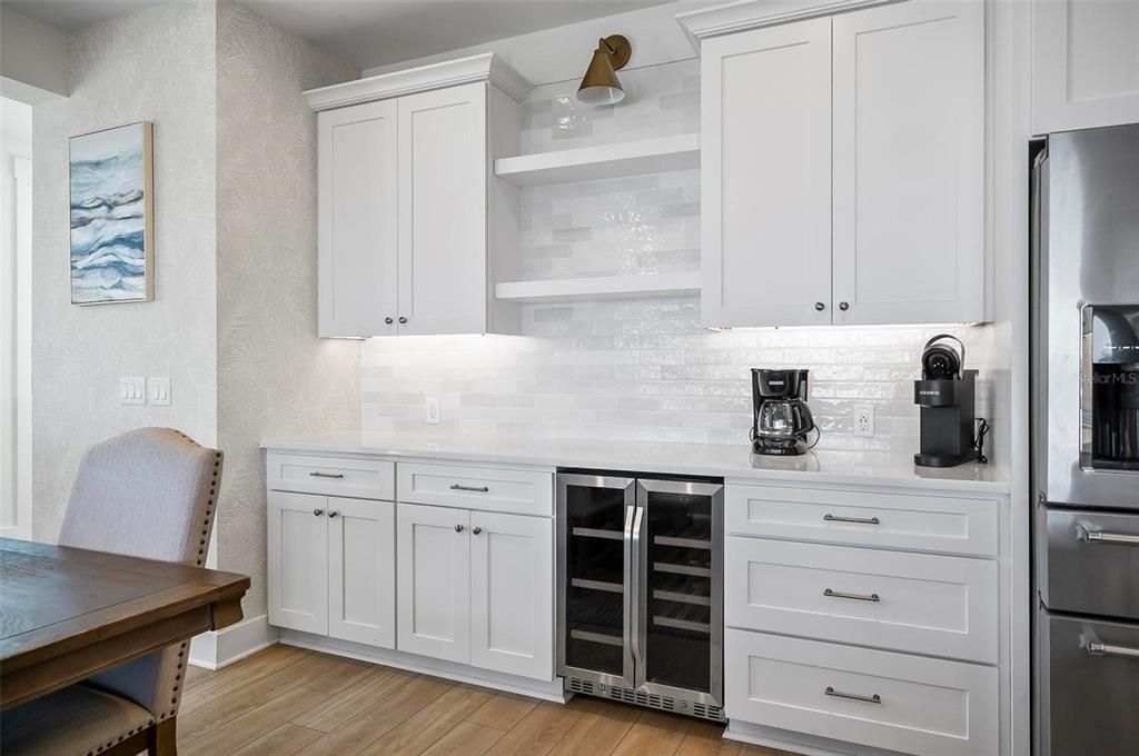For Sale: $2,299,000 (6 beds, 5 baths, 3858 Square Feet)