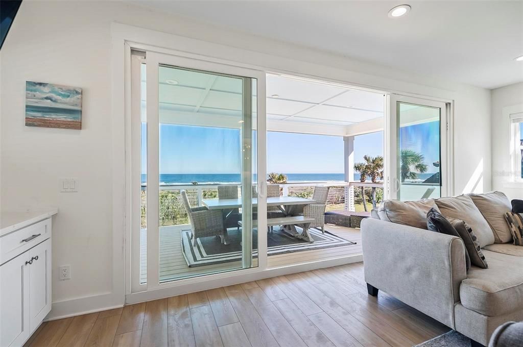 For Sale: $2,299,000 (6 beds, 5 baths, 3858 Square Feet)