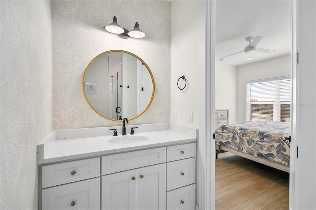For Sale: $2,299,000 (6 beds, 5 baths, 3858 Square Feet)