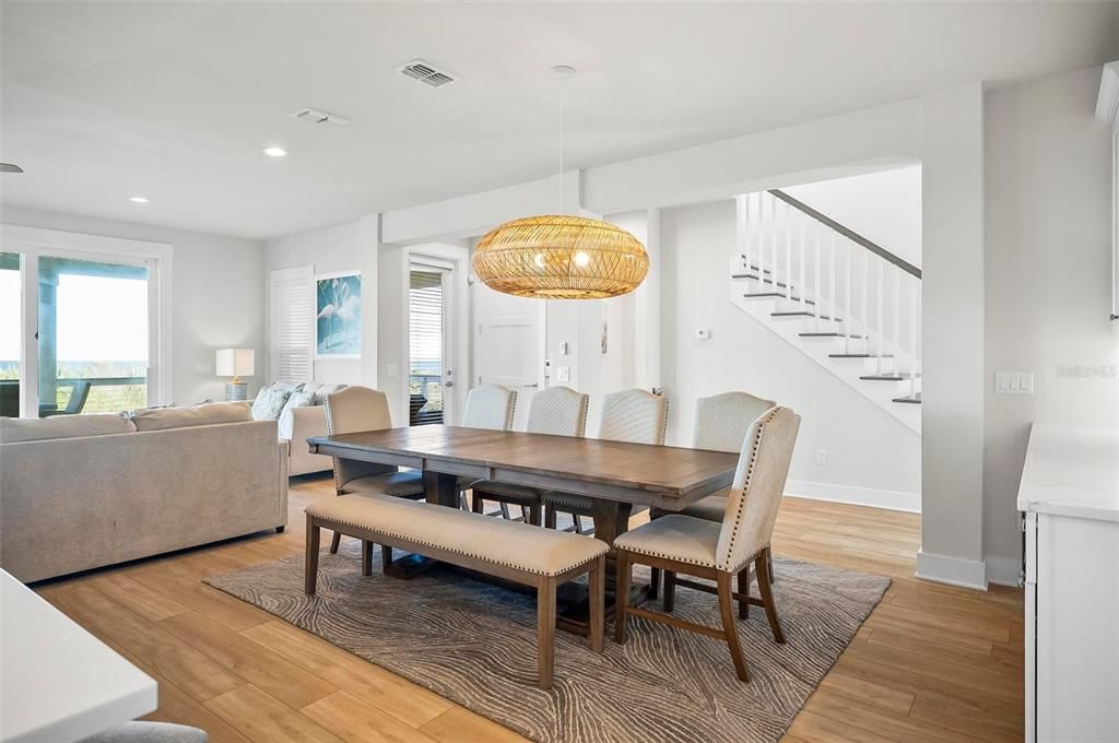 待售: $2,449,000 (5 贝兹, 5 浴室, 3786 平方英尺)