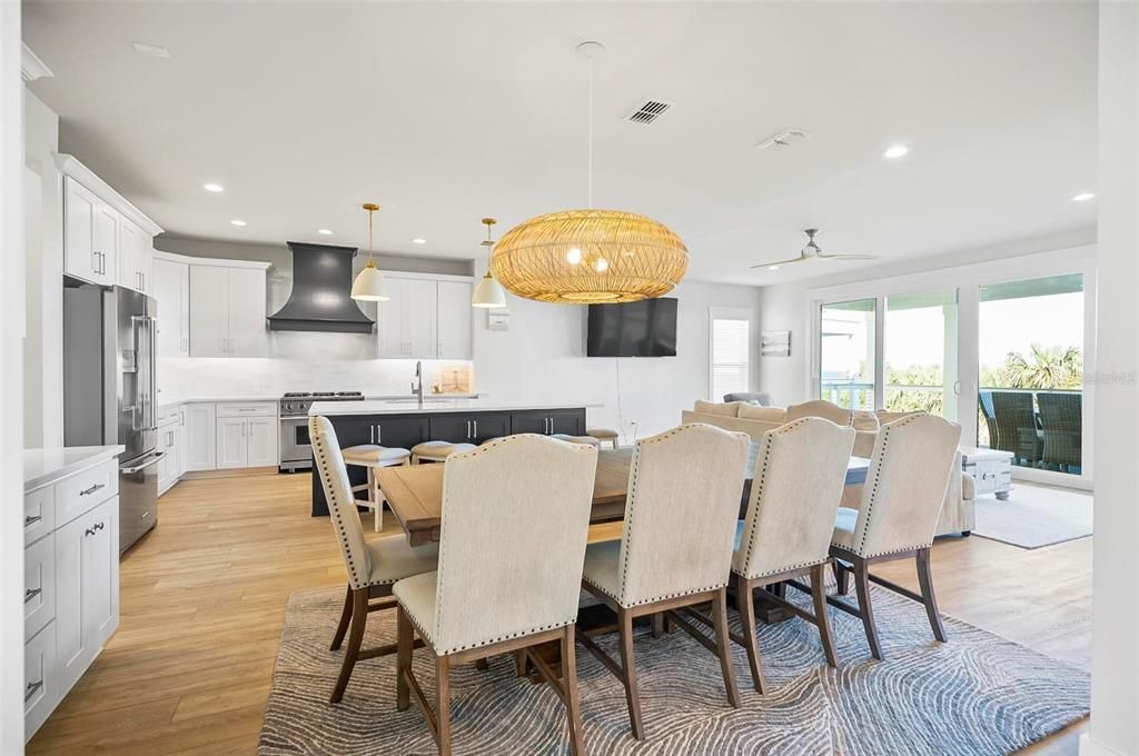 待售: $2,449,000 (5 贝兹, 5 浴室, 3786 平方英尺)