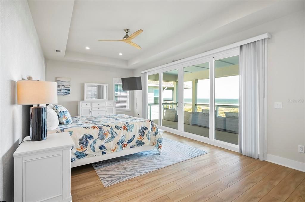 待售: $2,449,000 (5 贝兹, 5 浴室, 3786 平方英尺)