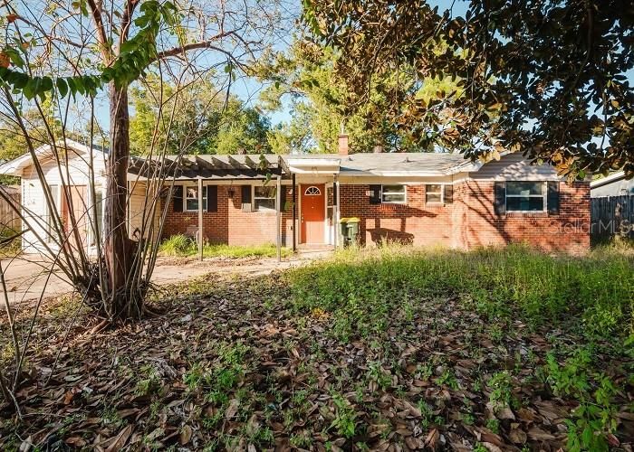 最近售出: $159,000 (4 贝兹, 2 浴室, 1499 平方英尺)