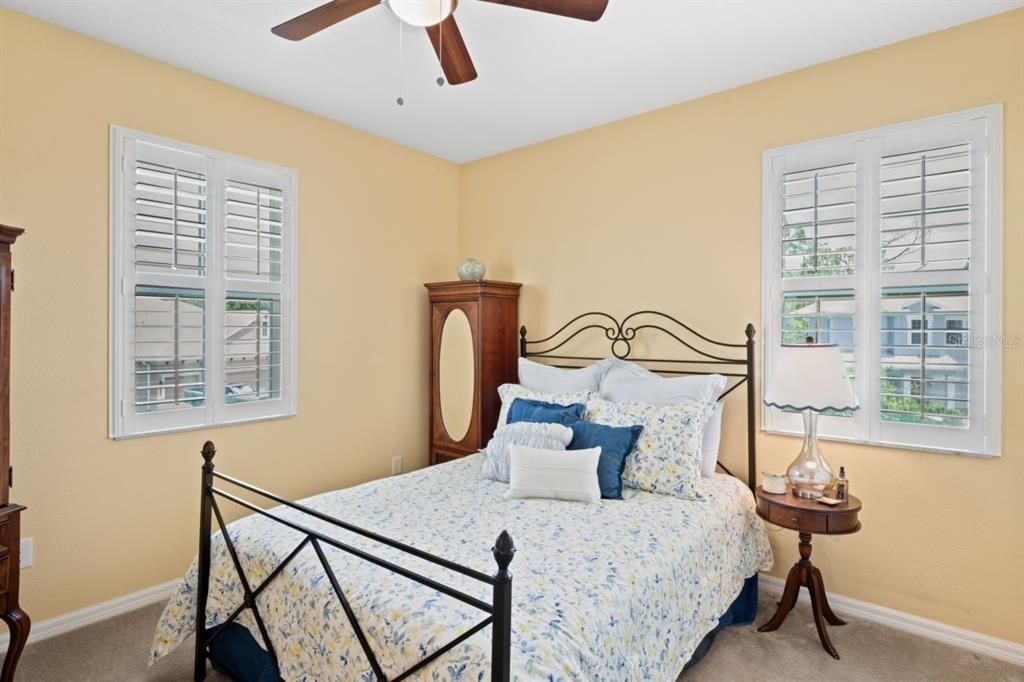 Activo con contrato: $499,900 (5 camas, 3 baños, 3198 Pies cuadrados)