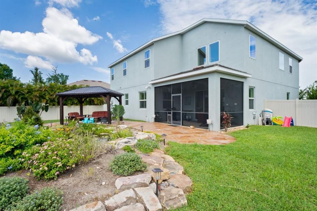 Activo con contrato: $499,900 (5 camas, 3 baños, 3198 Pies cuadrados)