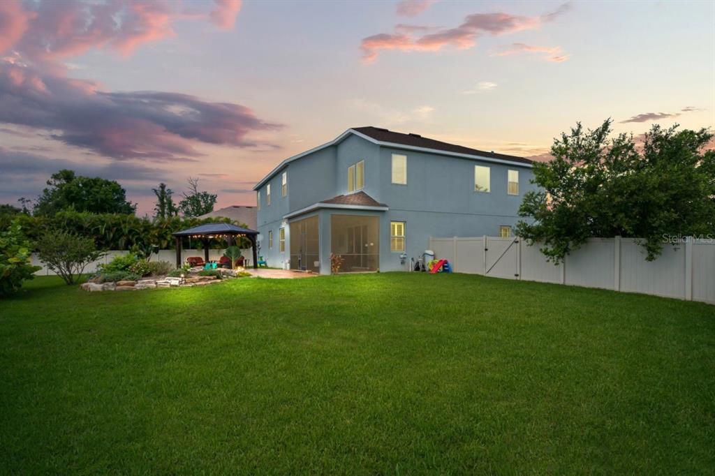 Activo con contrato: $499,900 (5 camas, 3 baños, 3198 Pies cuadrados)