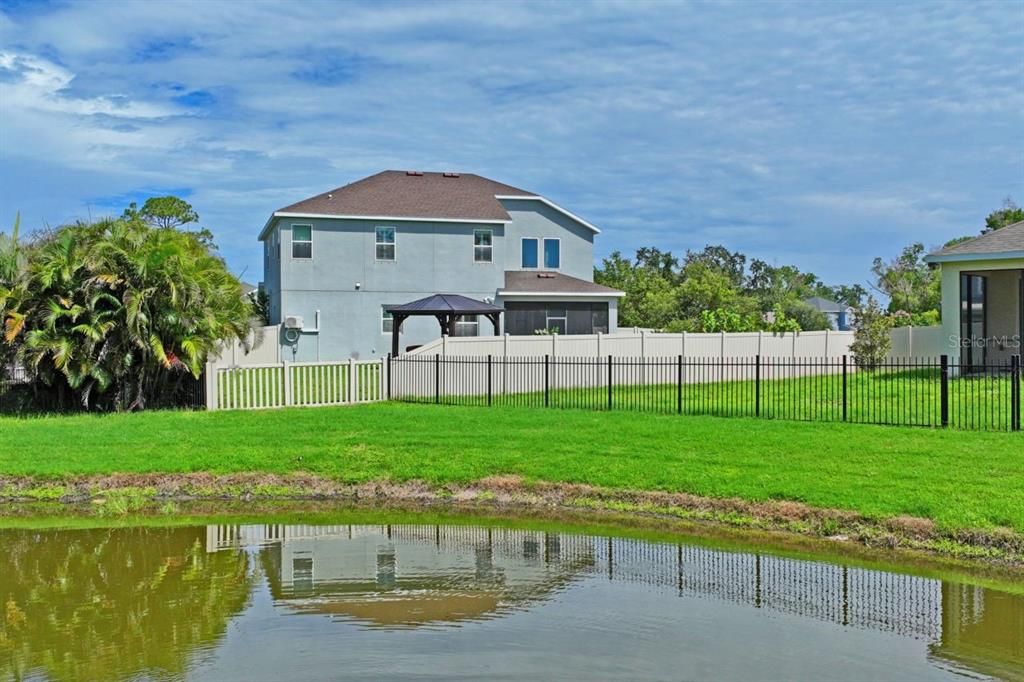 Activo con contrato: $499,900 (5 camas, 3 baños, 3198 Pies cuadrados)
