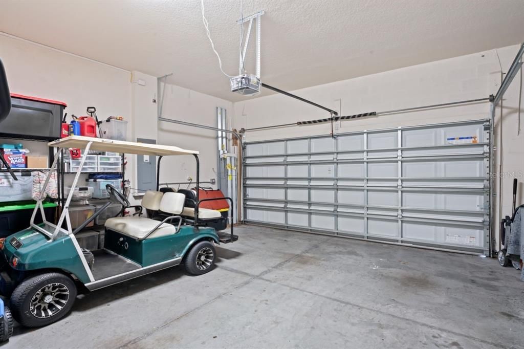 Activo con contrato: $499,900 (5 camas, 3 baños, 3198 Pies cuadrados)