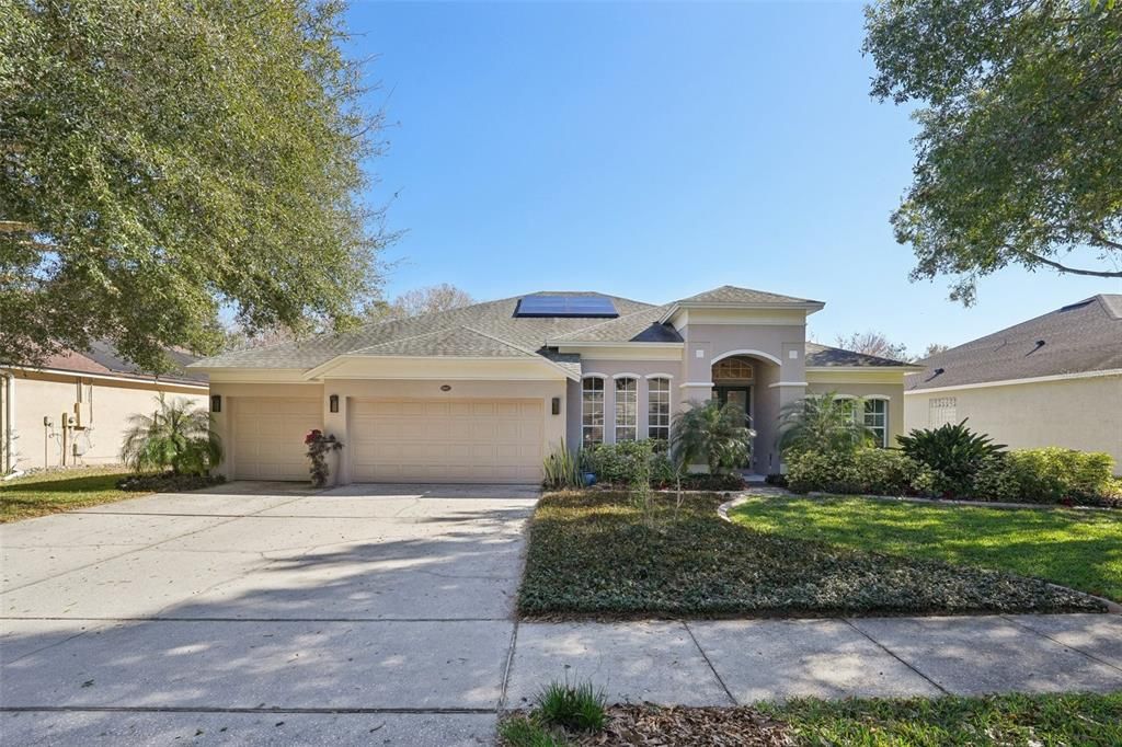 最近售出: $735,000 (4 贝兹, 3 浴室, 2610 平方英尺)