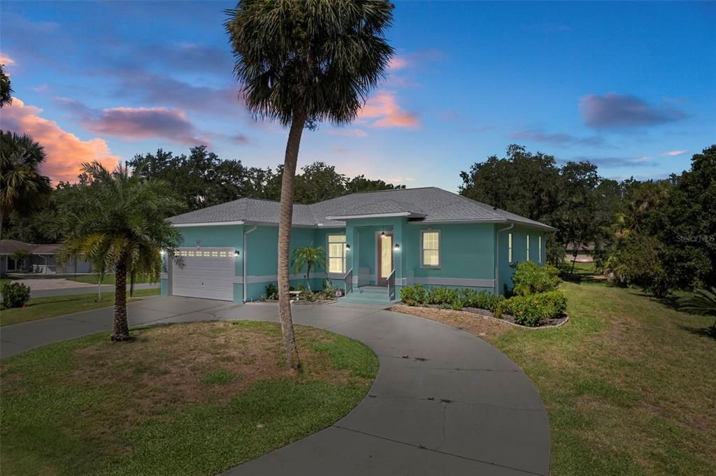 На продажу: $339,900 (3 спален, 2 ванн, 1823 Квадратных фут)