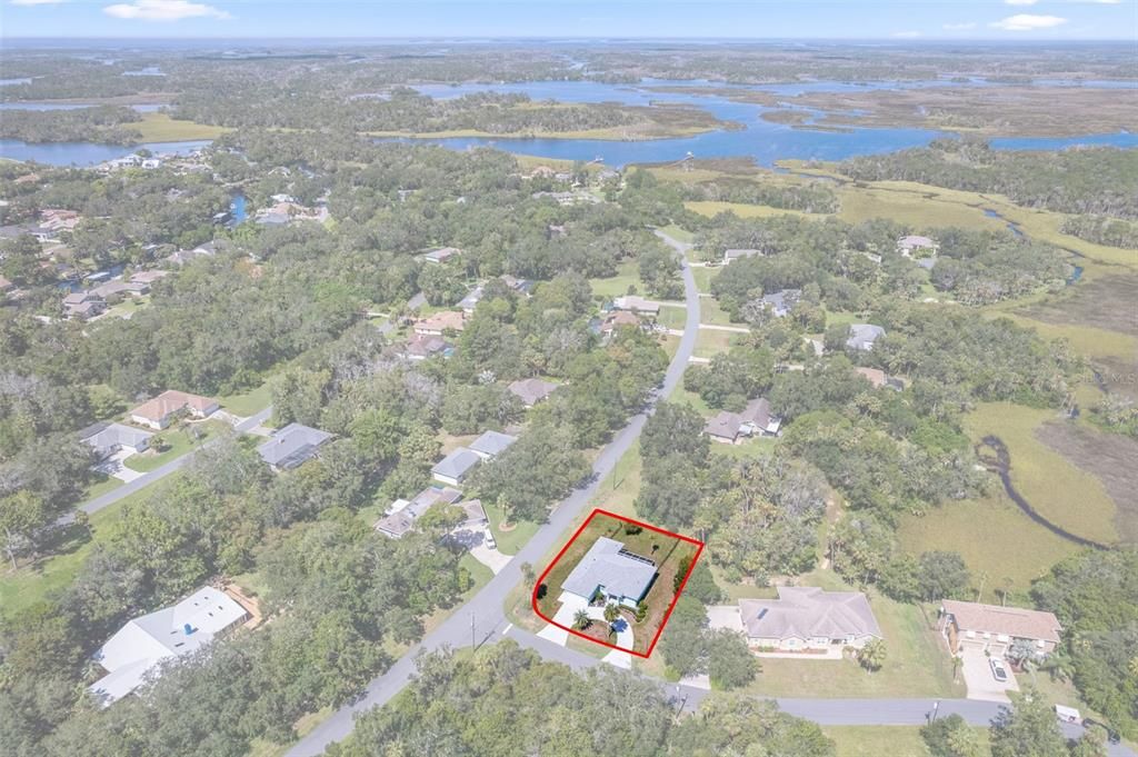 На продажу: $339,900 (3 спален, 2 ванн, 1823 Квадратных фут)