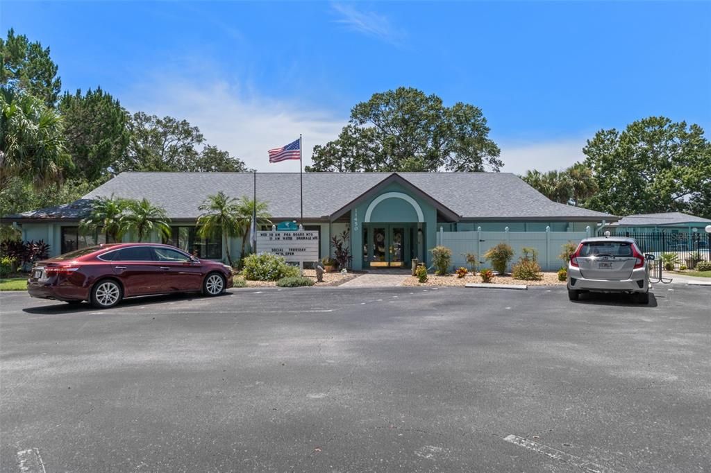 На продажу: $339,900 (3 спален, 2 ванн, 1823 Квадратных фут)