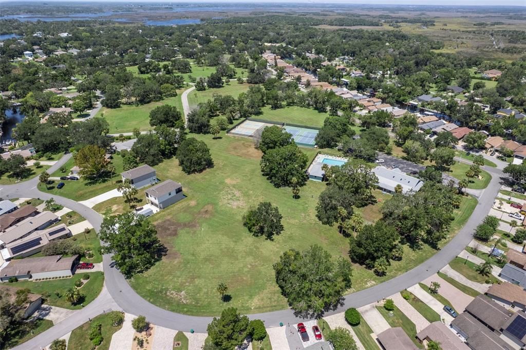 На продажу: $339,900 (3 спален, 2 ванн, 1823 Квадратных фут)