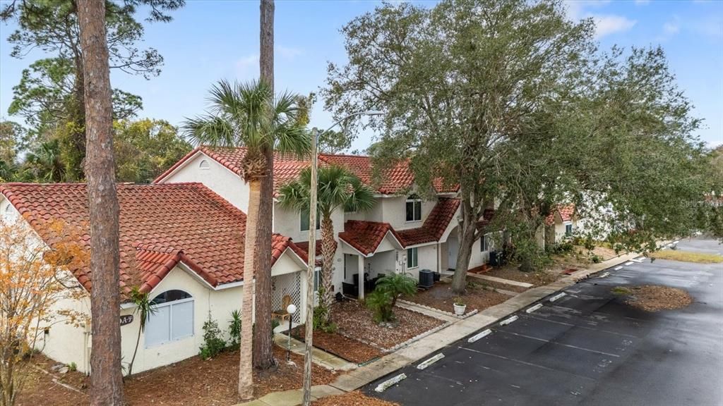 For Sale: $200,000 (2 beds, 2 baths, 1264 Square Feet)