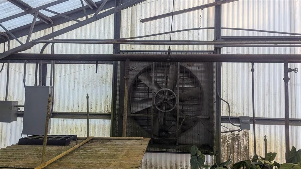 На продажу: $150,000 (0 спален, 0 ванн, 1986 Квадратных фут)