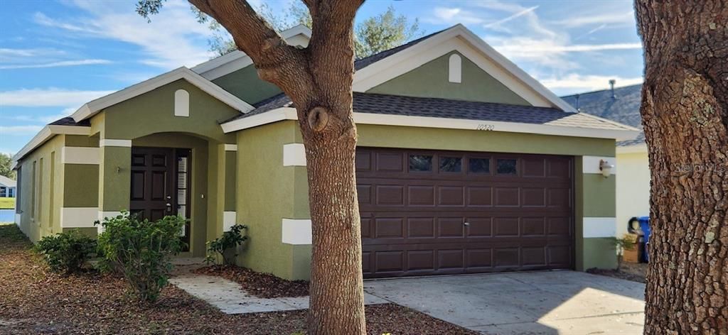 Recently Rented: $2,200 (3 beds, 2 baths, 1335 Square Feet)