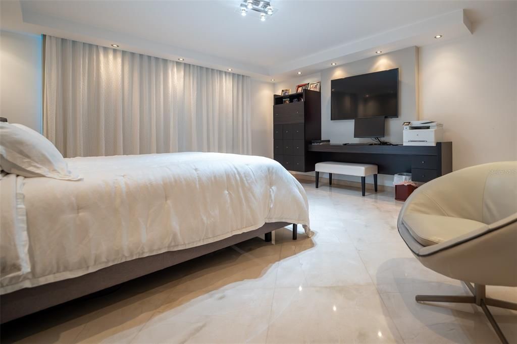 待售: $2,290,000 (4 贝兹, 5 浴室, 0 平方英尺)