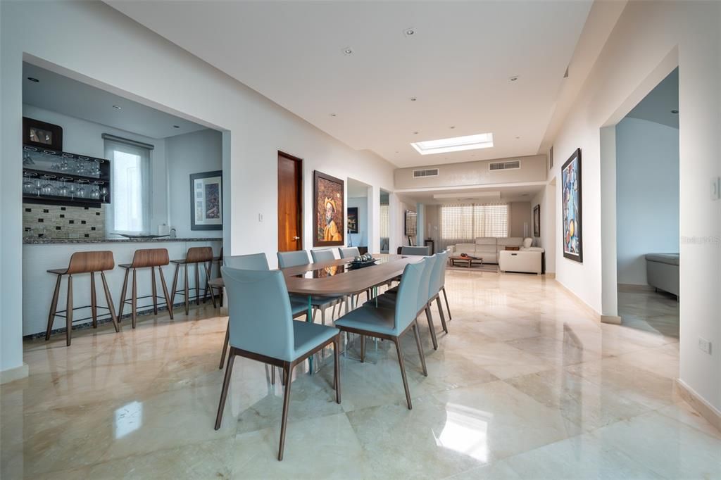 待售: $2,290,000 (4 贝兹, 5 浴室, 0 平方英尺)