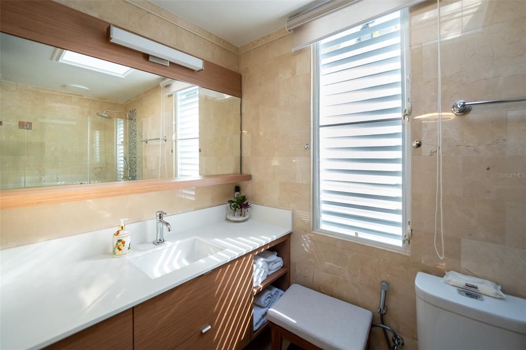 待售: $2,290,000 (4 贝兹, 5 浴室, 0 平方英尺)