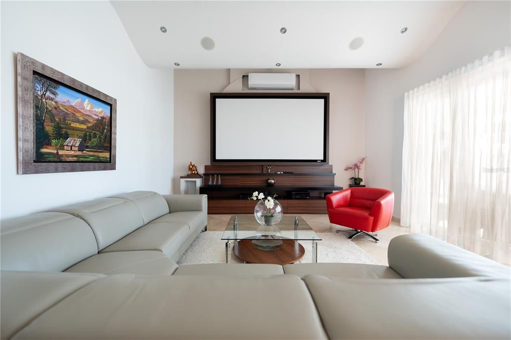 待售: $2,290,000 (4 贝兹, 5 浴室, 0 平方英尺)