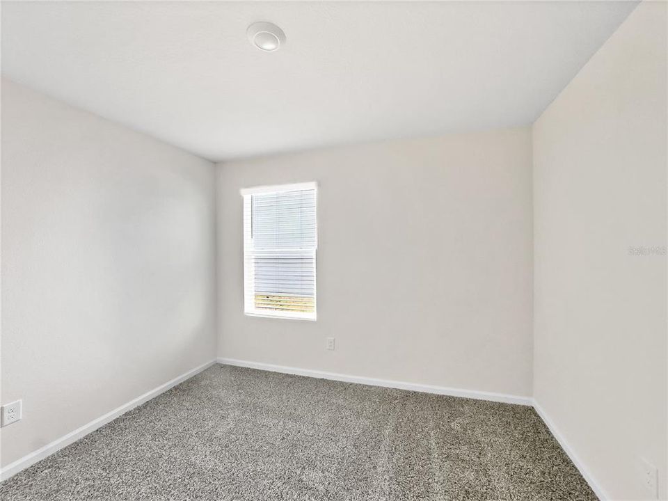 На продажу: $375,000 (4 спален, 2 ванн, 1856 Квадратных фут)