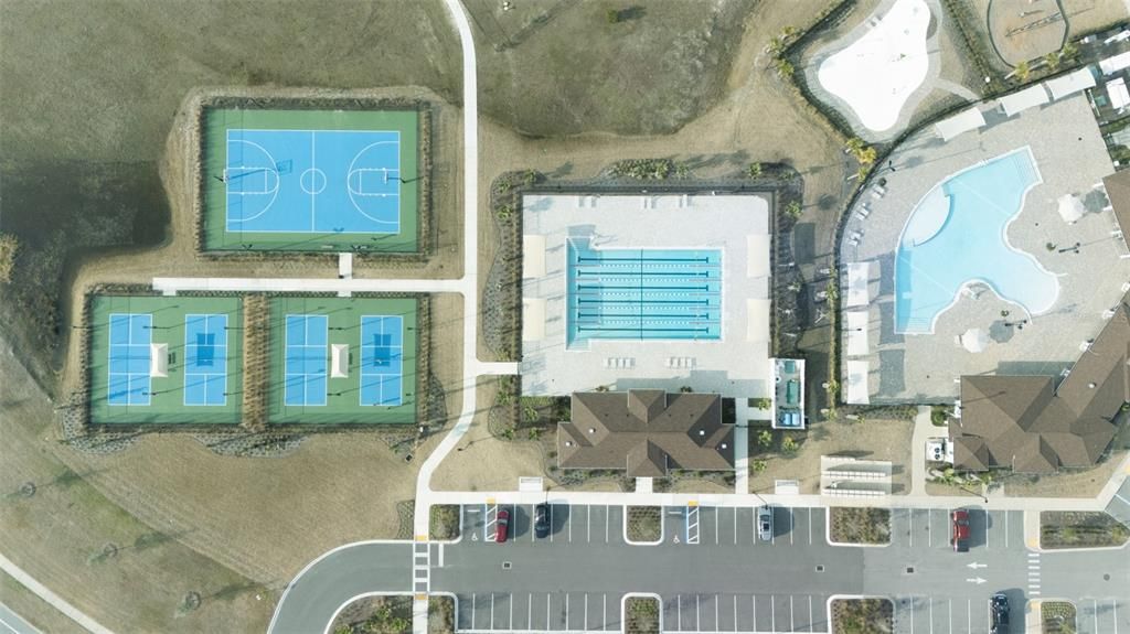 На продажу: $375,000 (4 спален, 2 ванн, 1856 Квадратных фут)