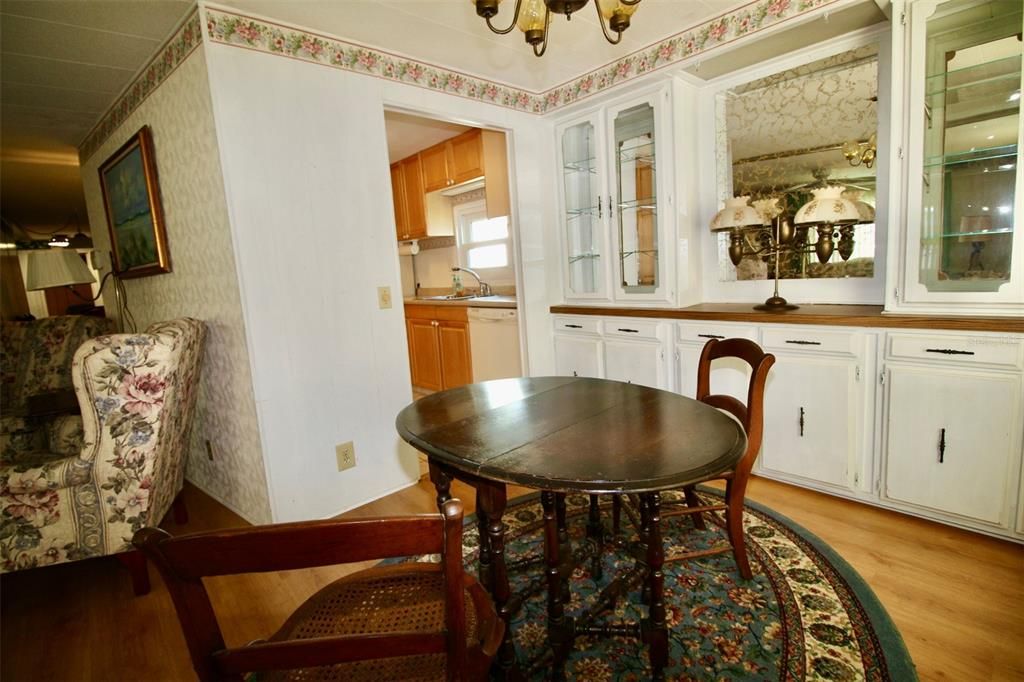 待售: $149,000 (3 贝兹, 2 浴室, 1590 平方英尺)