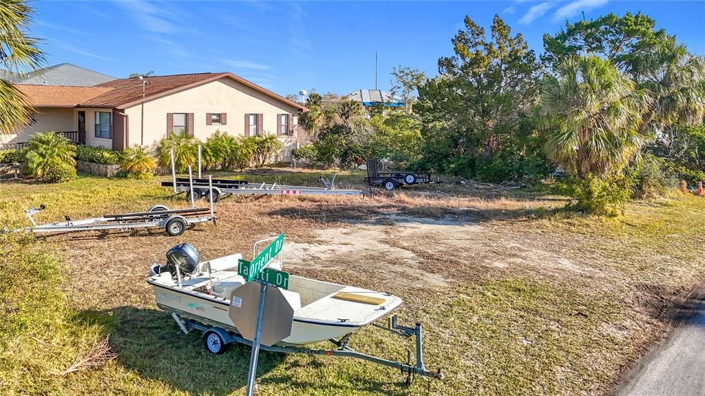 待售: $149,000 (0.14 acres)