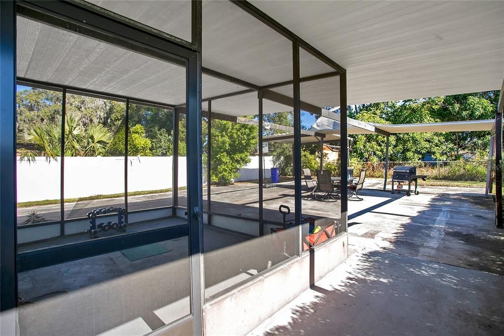 For Sale: $140,000 (3 beds, 1 baths, 1056 Square Feet)